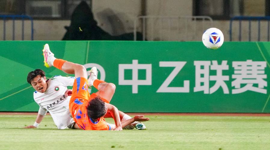 热身赛:山东泰山B队2-0战胜北京理工队