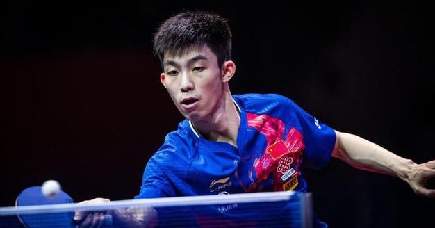 这回扣爽了!特雷-墨菲半场11中6得到15分1板3断