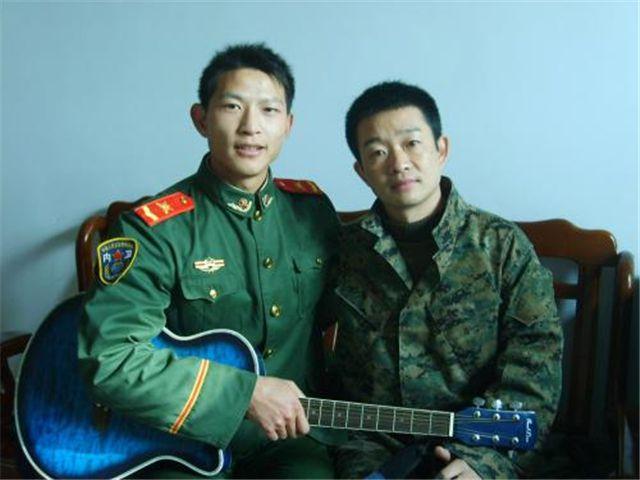 媒体人：要给小曾这样敢出去的送上祝福 不要让下一代再停住脚步