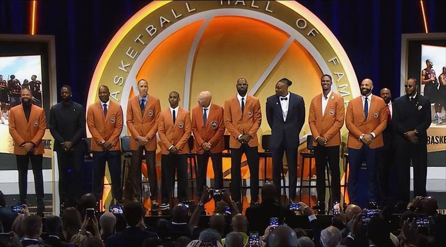 大将军评选的无冠历史首发五人组：艾弗森+哈登+麦迪+甜瓜+尤因