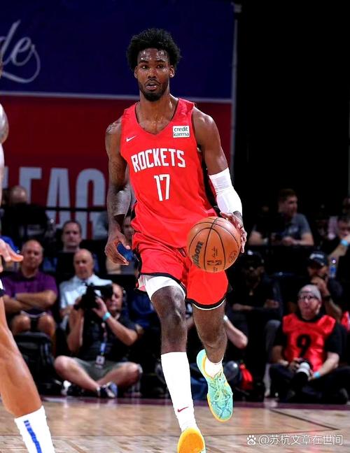 名记：火箭寻求合适价位续约伊森 可能与小贾5年1.22亿类似或略低