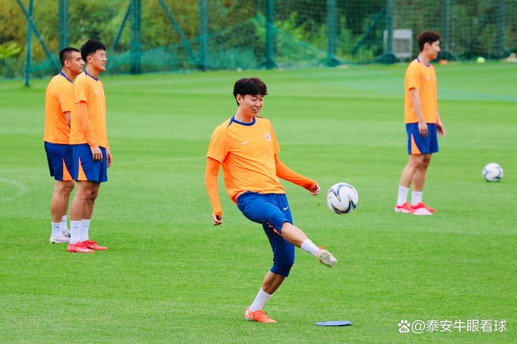 鲁媒：泰山队21人参加赛前合练，五外援都可以出场高准翼复出