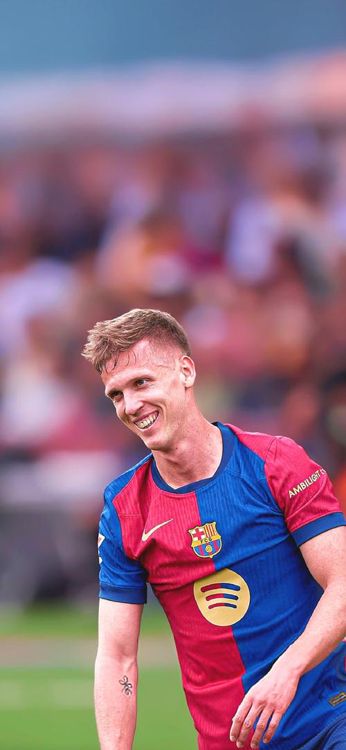 德容：若队友被盯防我没必要传球，除非那个人是亚马尔或梅西