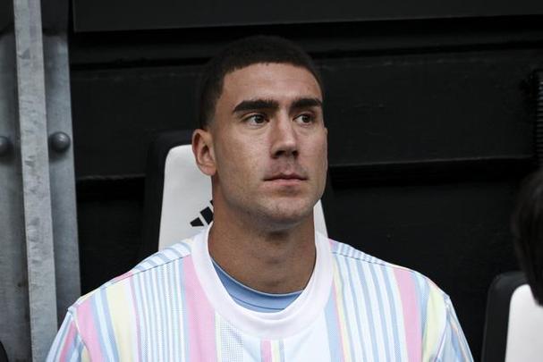 都体：尤文对阵科莫可能排出弗拉霍维奇、伊尔迪兹和孔塞桑三叉戟