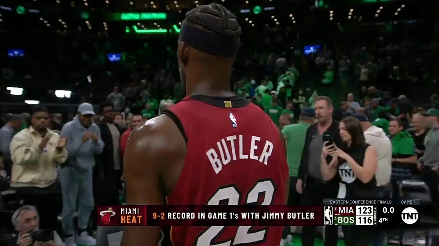 替补席尖兵！迪林厄姆11中6 得到13分5助攻&仅1次失误