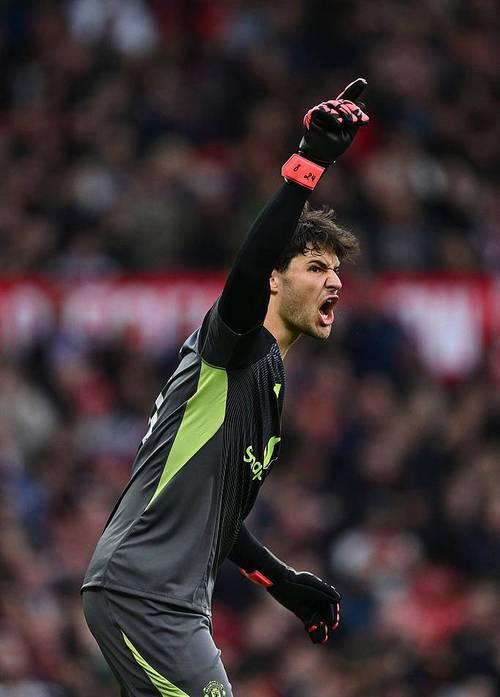 见过凌晨1点健身房吗？邮报：曼联门将拉门斯曾被发现凌晨1点加练