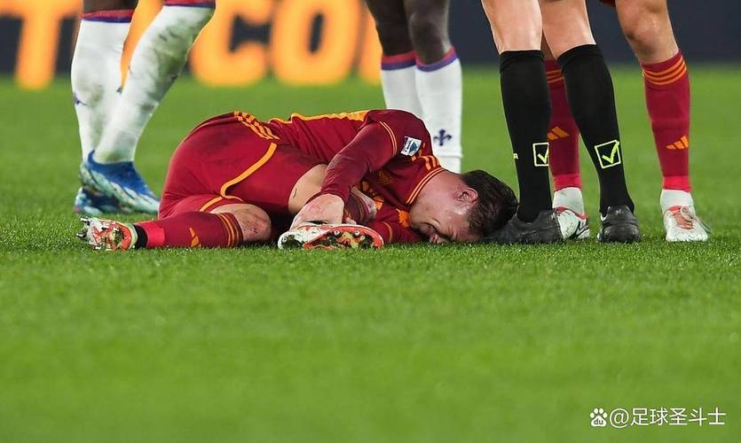 记者：奇克肌肉疲劳将接受检查，可能无法首发出战佛罗伦萨