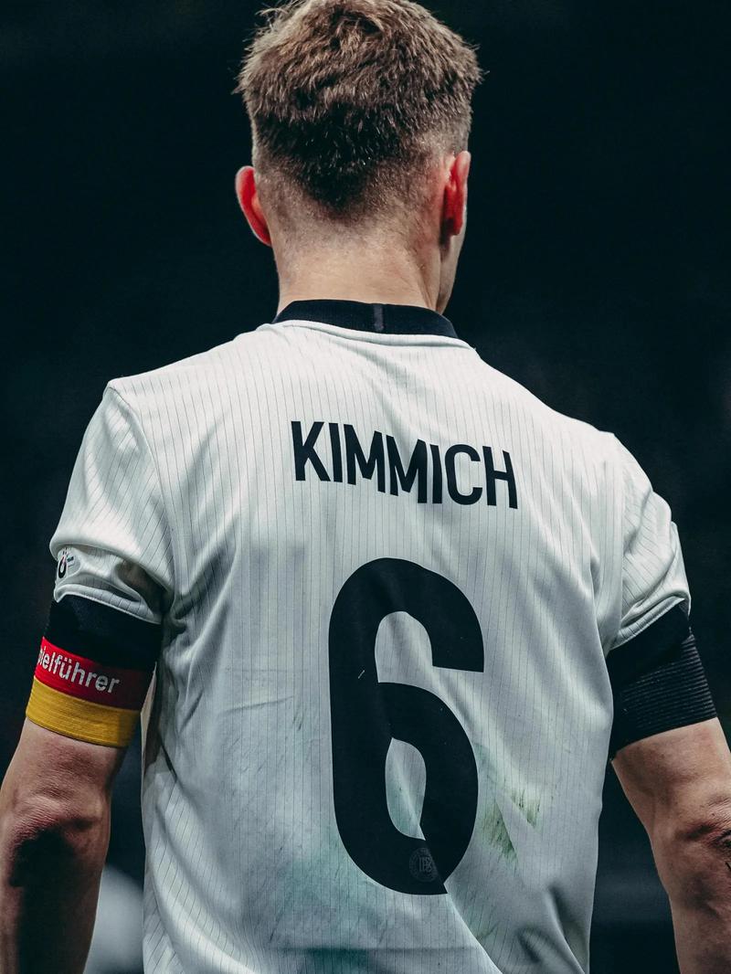 基米希谈凯恩争议进球：吉拉西自己甚至都没有抱怨，绝对不是犯规