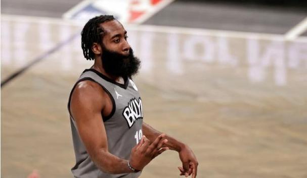 稳定拿到两双！韦尔15中7&罚球6中6拿到20分14篮板 另有1断1帽