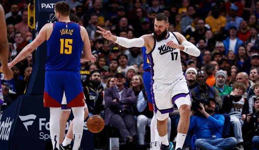 打破普尔&塔图姆纪录！戈登揭幕战上半场命中7记三分 历史首位