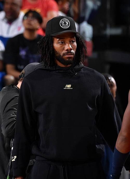 状态不佳！莱昂纳德17中7拿到18分5板 正负值-29最低