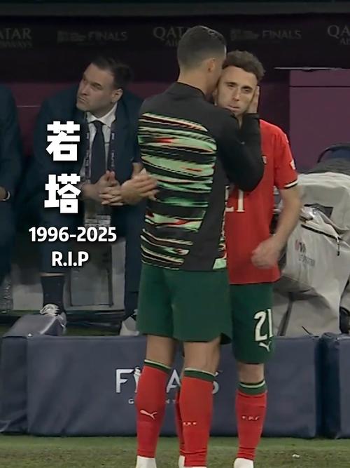 幸无大碍！马赛中场赛中突然晕倒，官方确认事发时球员未丧失意识