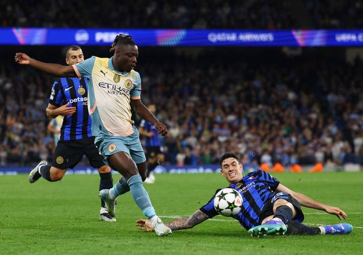 裁判专家：裁判少给国米一个点球，紫百合后卫有明显拉拽