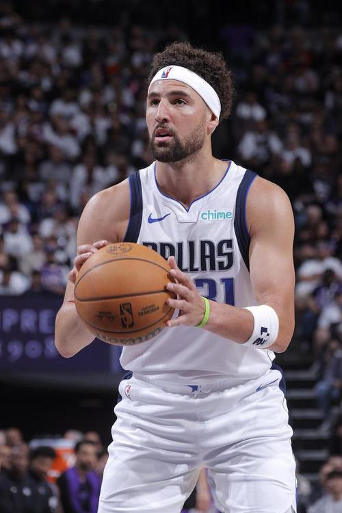 基德谈克莱持续低迷：他必须继续投篮 现在只是球没进而已