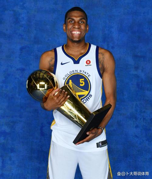 开启新篇章！卢尼补篮得手 拿到鹈鹕生涯首分