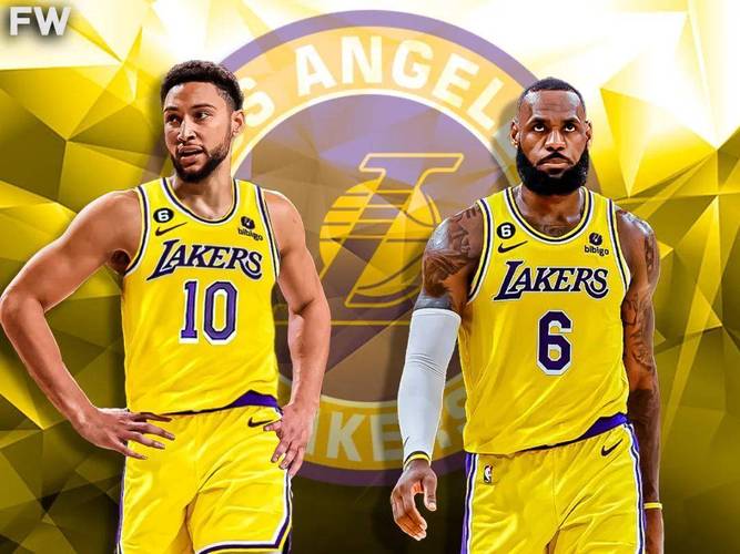 西蒙斯6500万欧元加盟热刺后表现低迷,遭遇球迷和媒体批评