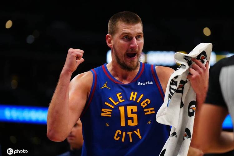 斯波谈约基奇：他掌控着比赛的每个环节 赢下了所有这些较量