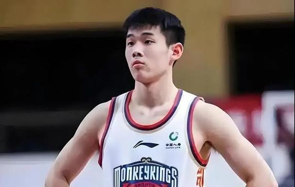 记者:林葳在有机会时出手很坚决 整体无球阶段戏份不多