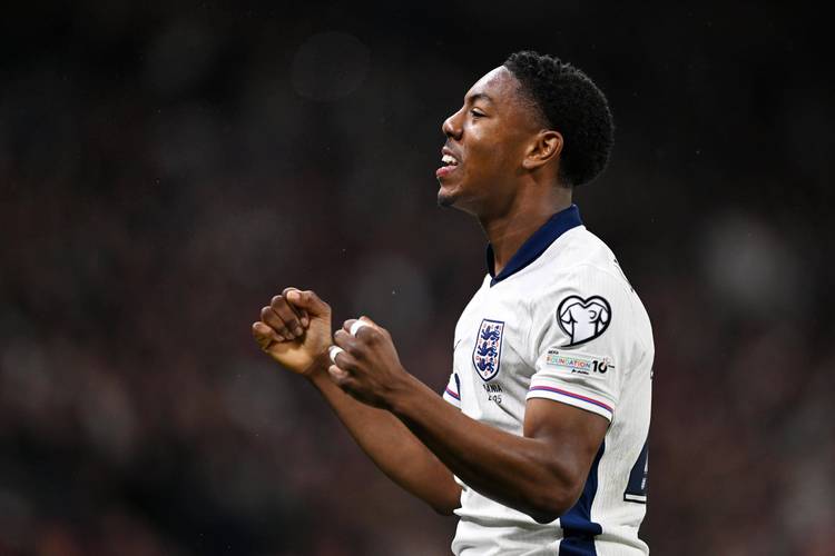 三大球星无法共存！图赫尔：凯恩、贝林、福登无法同时首发登场