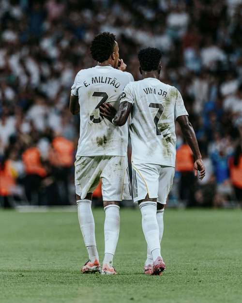 巴西媒体：预计米利唐将在对阵塞内加尔比赛中首发出任右后卫