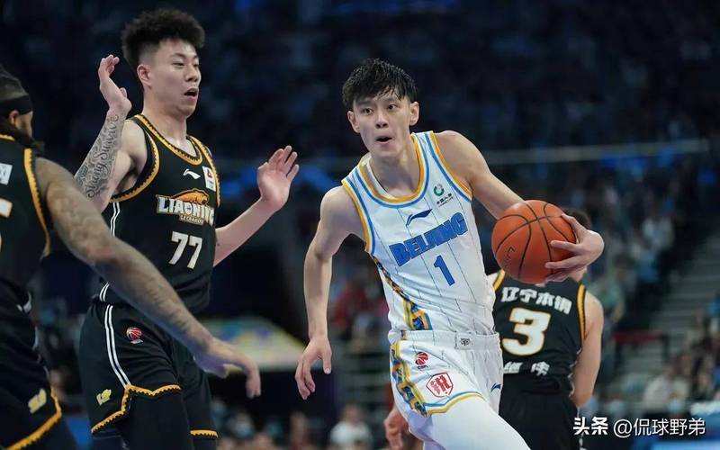 郭士强：周琦曾凡博张镇麟三人回到球队 对我们整体实力帮助很大