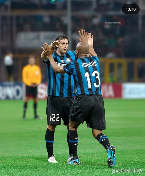 米体：泽林斯基对阵马竞时遭遇肌肉问题，能否出战比萨仍不确定