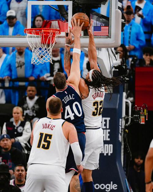 马健：目前快船太吃哈登&小卡状态 他们是联盟中最需要交易的球队